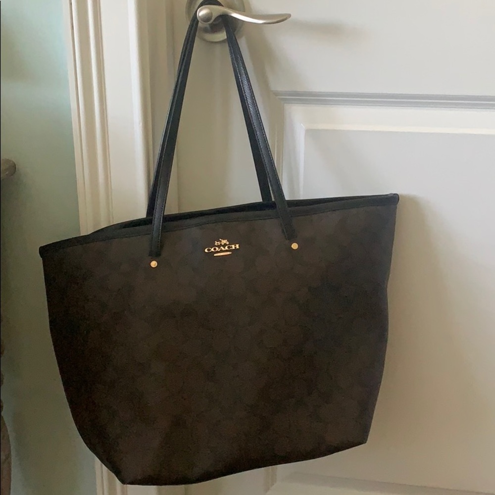 Chocolate brown coach handbag